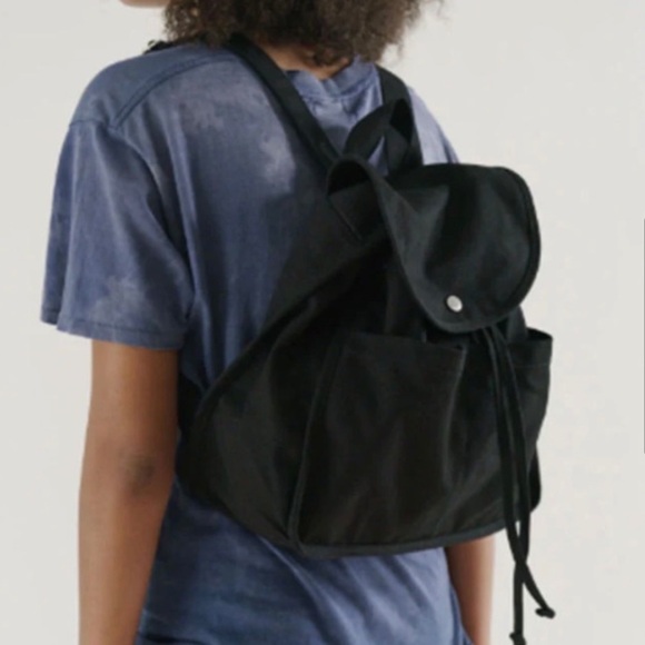 NWOT BAGGU BLACK Drawstring Backpack - Picture 5 of 7